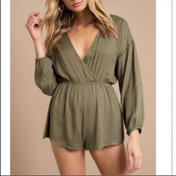 TOBI Long Sleeve Shorts Romper - Picture 1 of 9